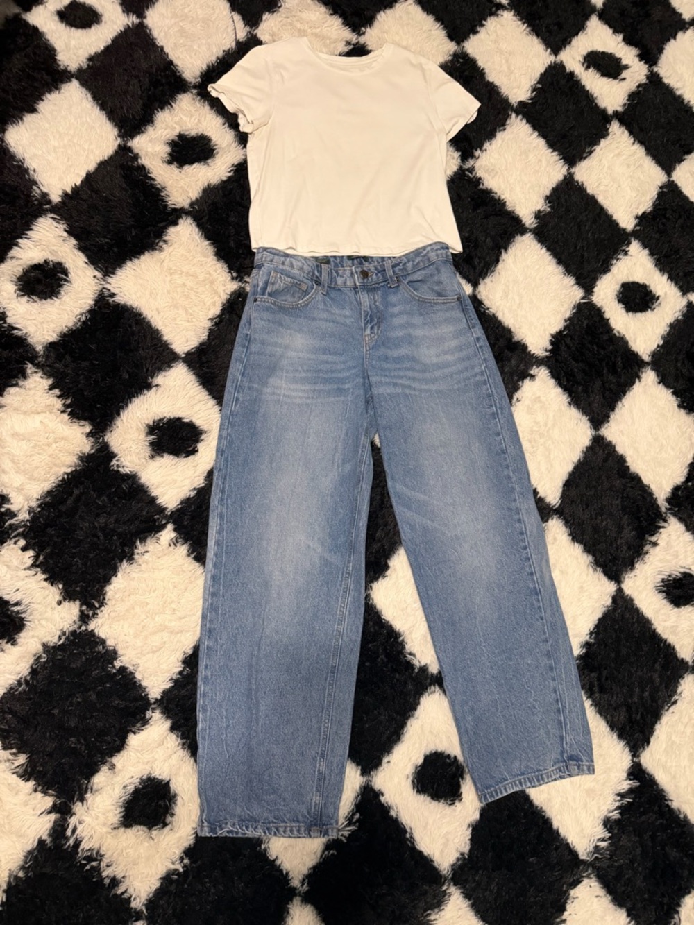 Tee & jeans bundle!